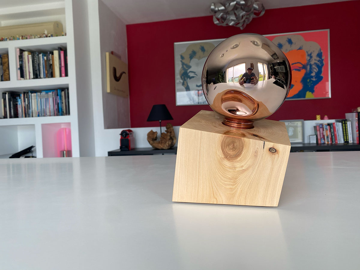 CUB Brugnela n°1 — lampe en bois artisanale, vue 5