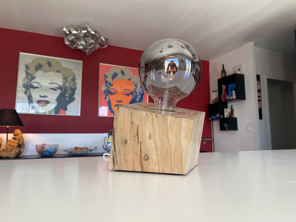 CUB Capeù n°1 — lampe en bois artisanale, vue 5