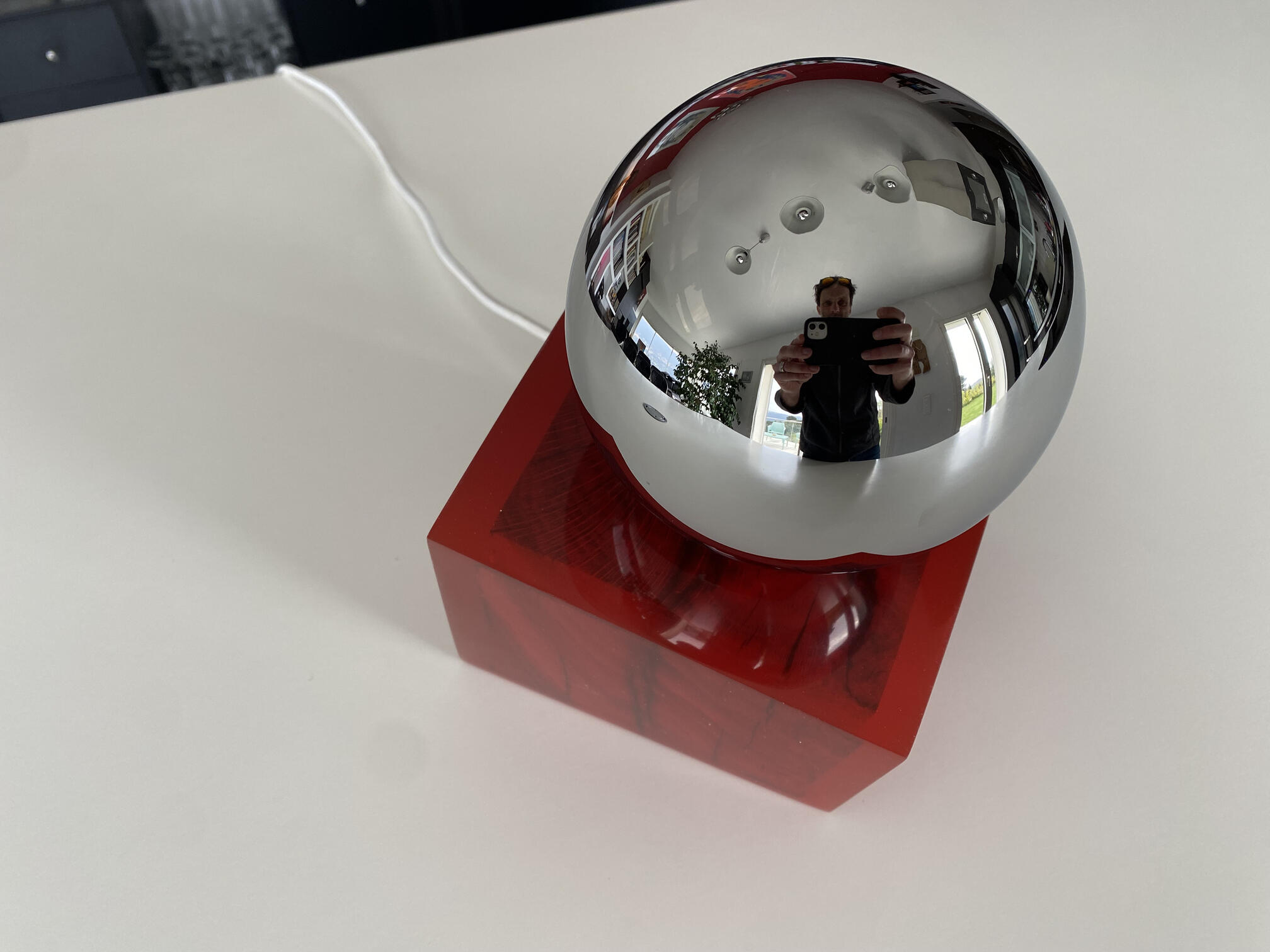 Issa Nissa — lampe en bois artisanale, vue 4