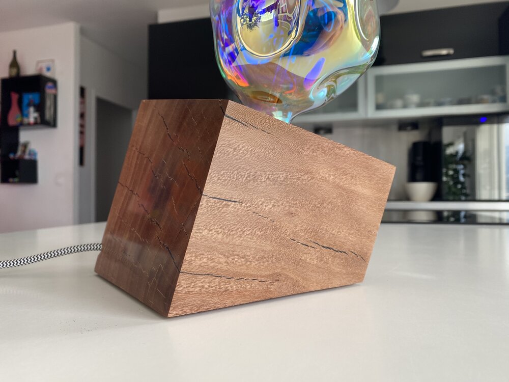 CUB Ombra Fresca n°3 — lampe en bois artisanale, vue 5