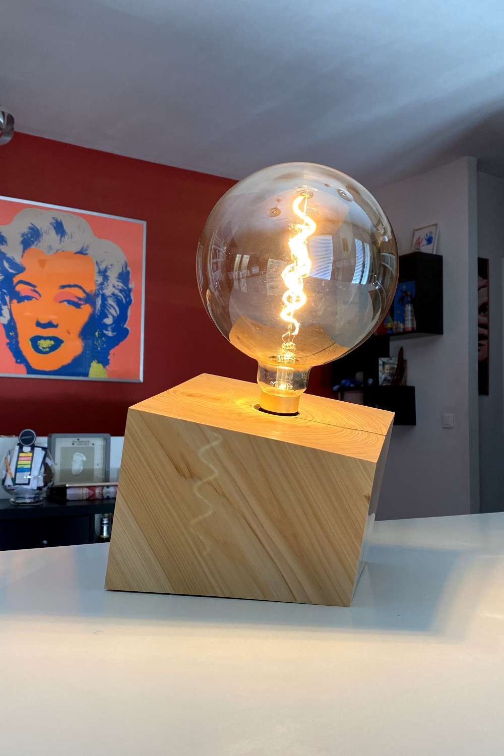 CUB Brugnela II n°1 — lampe en bois artisanale, vue 1